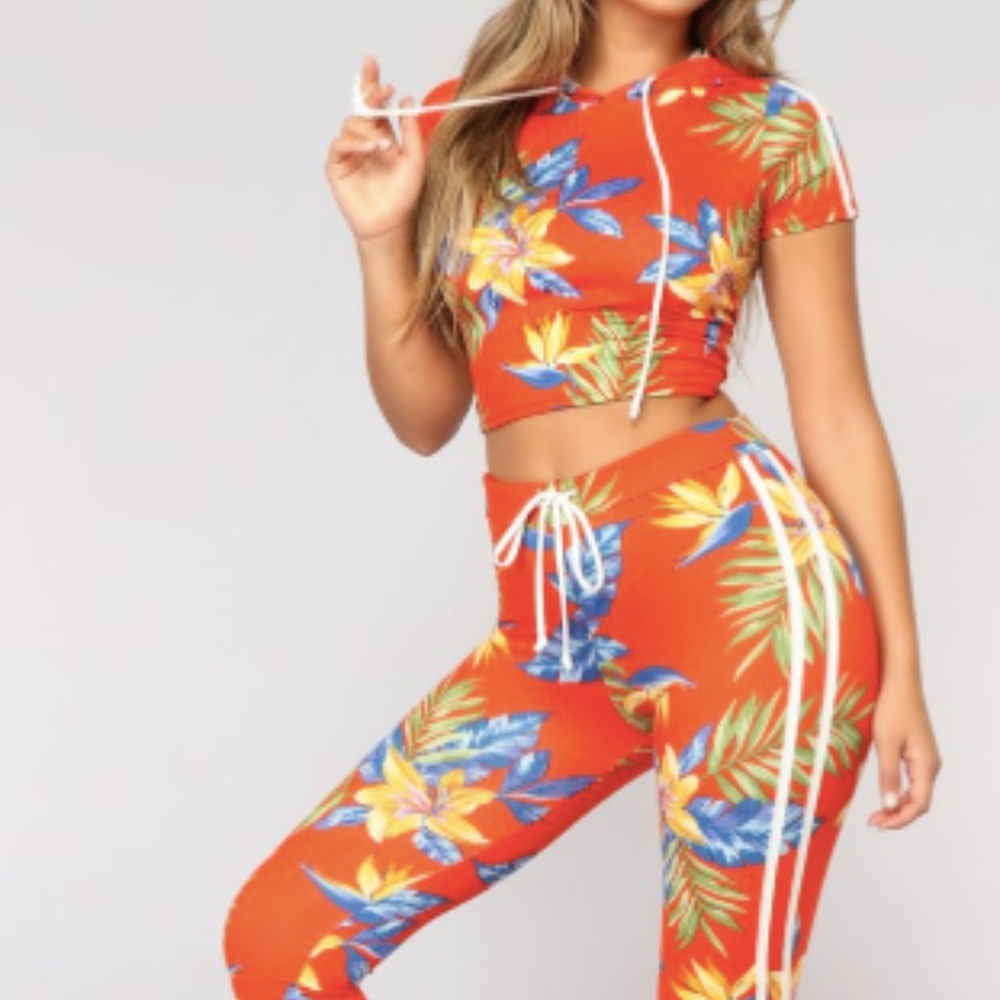 Fashion Nova Chillin' Set